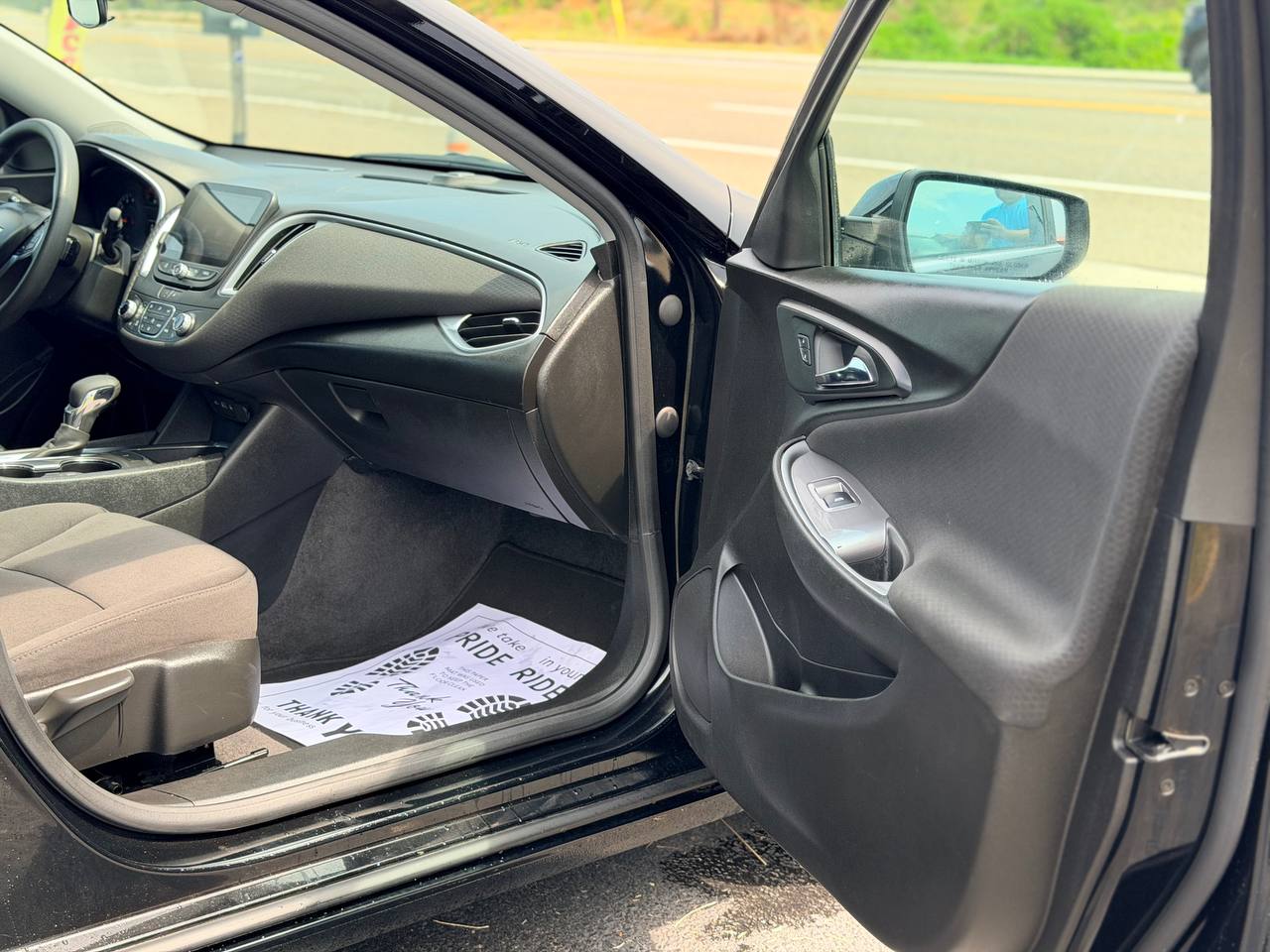 2023 Chevrolet Malibu 1LT - Photo 13