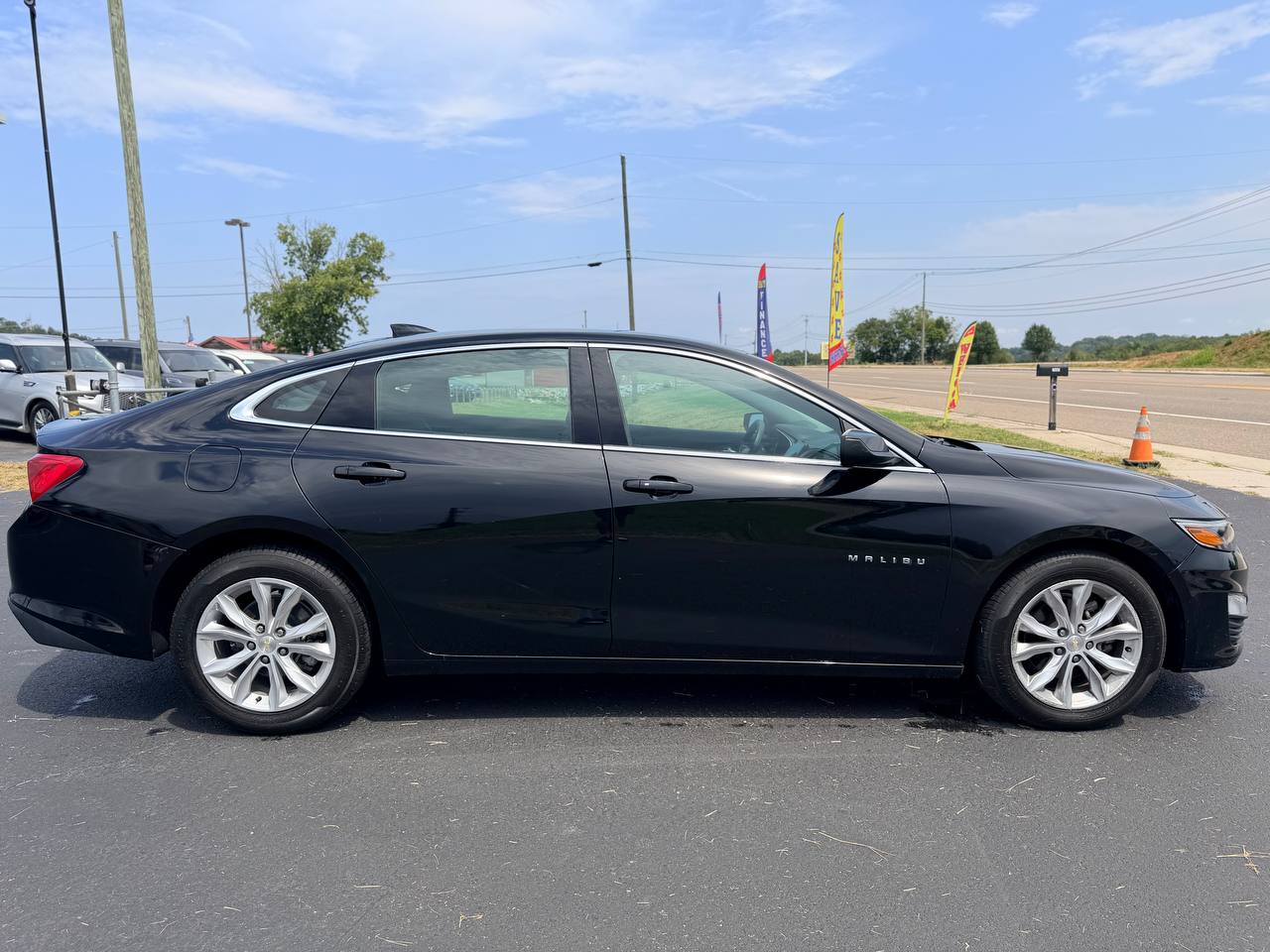 2023 Chevrolet Malibu 1LT - Photo 7