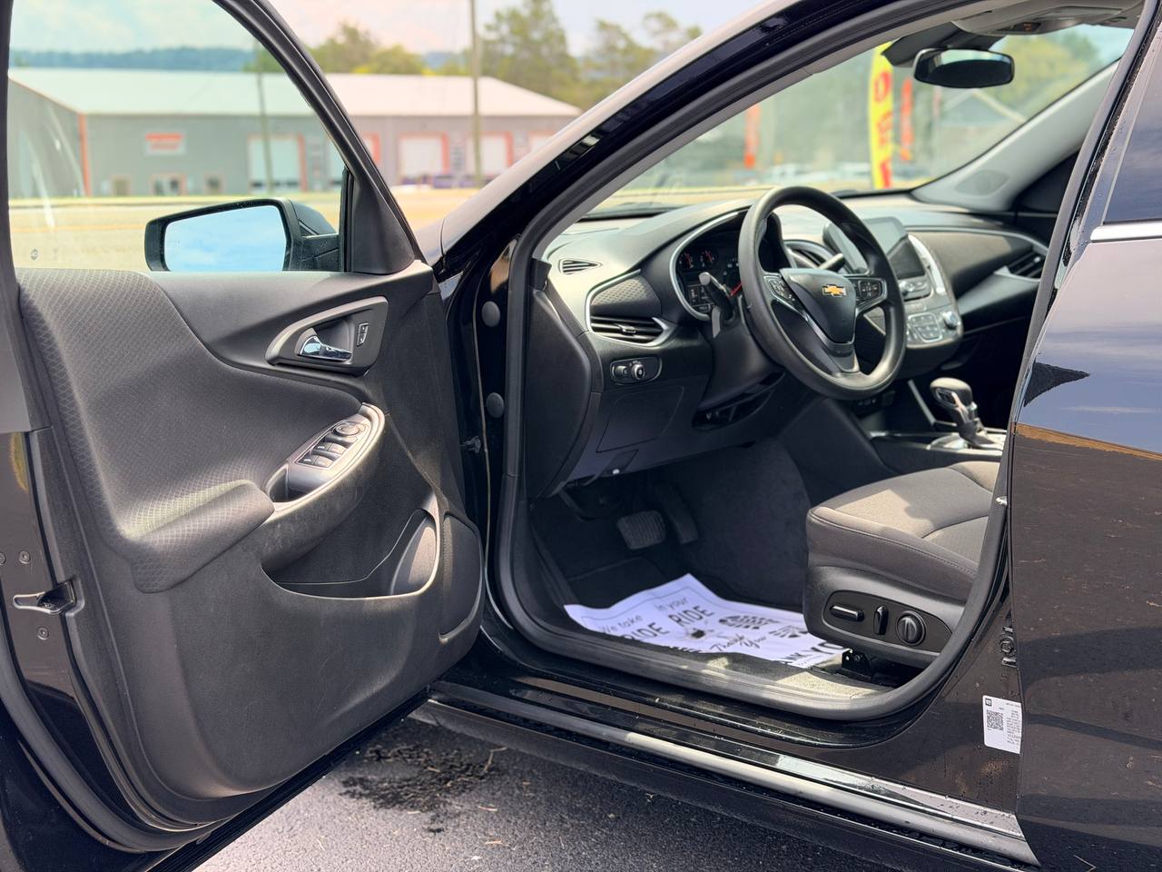 2023 Chevrolet Malibu 1LT - Photo 8